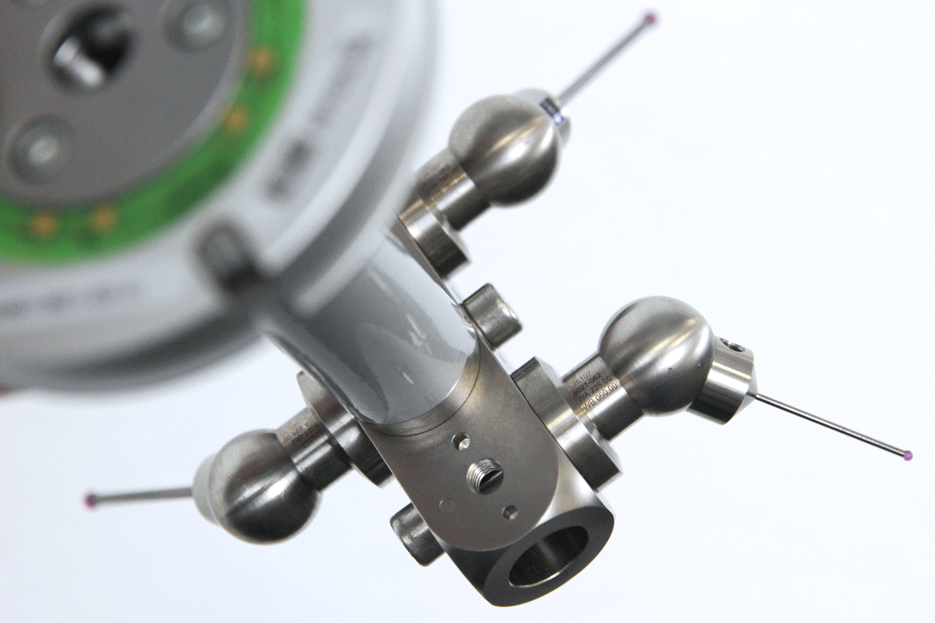 Connection elements with cone adapter