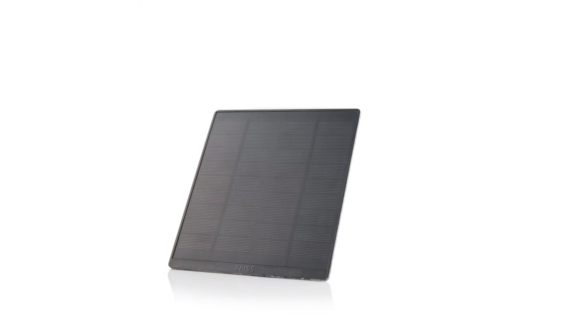 Square-shaped black ZEISS optical component with a grid-like pattern, displayed against a white background.