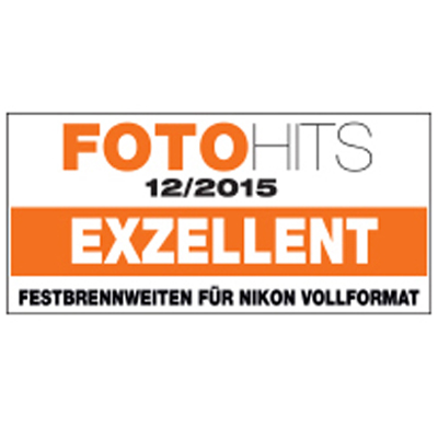 Award badge from FOTOHITS magazine (12/2015) rating ZEISS fixed focal length lenses for Nikon full-frame as "EXZELLENT".