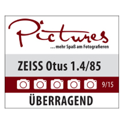 Award badge from Pictures magazine rating the ZEISS Otus 1.4/85 lens as "ÜBERRAGEND" with 4.5 out of 5 cameras.