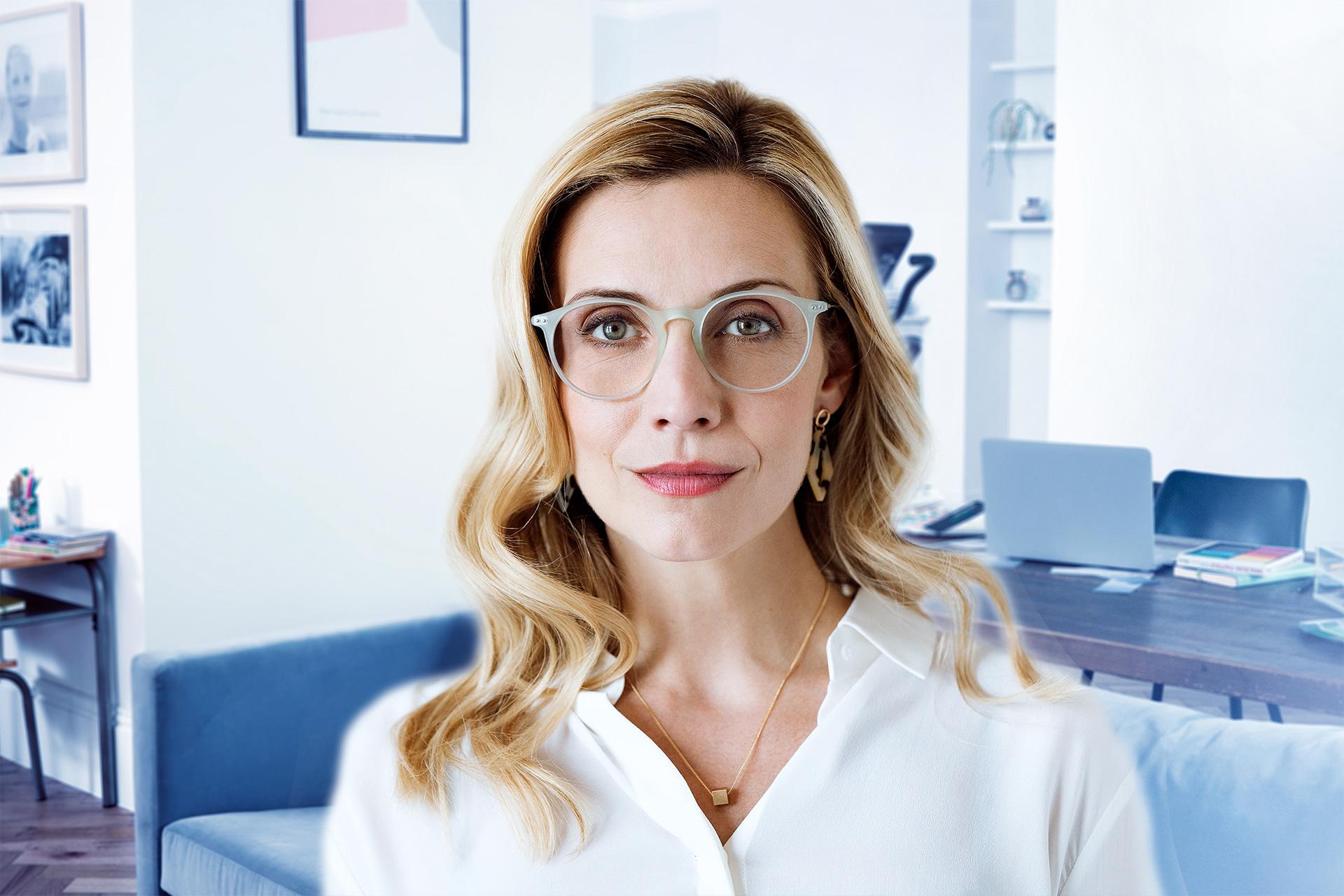 Despite its sophisticated design features, progressive lenses look like any other clear lenses. They can also be customised to fit almost any shape and size of frame.